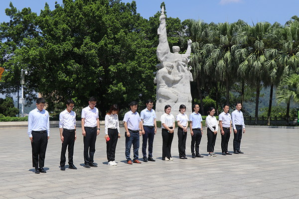 1626139390527256.jpg 緬懷革命先烈.JPG